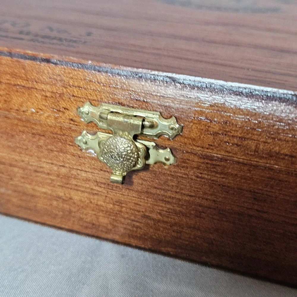 Diamond Crown Robusto No.3 Empty Cigar Box Wooden Velvet Lined‎ Hinged Humidor